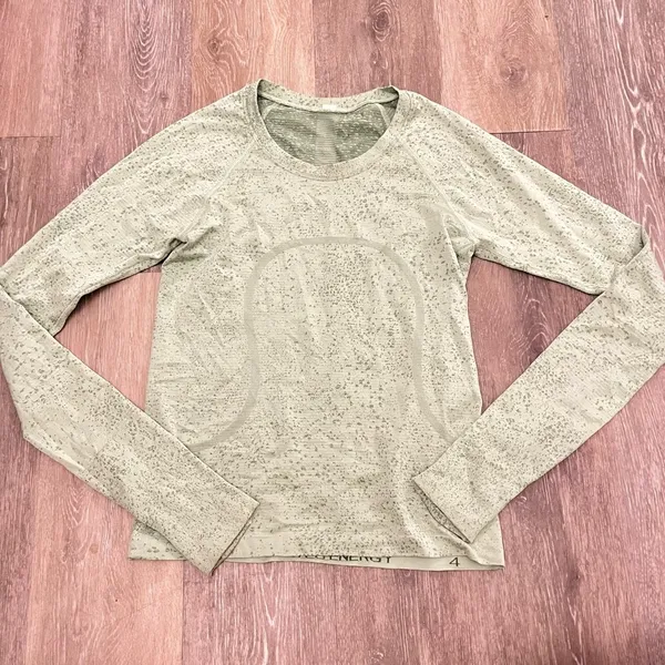 Lululemon Swiftly Tech Long Sleeve Race Length - Image 2