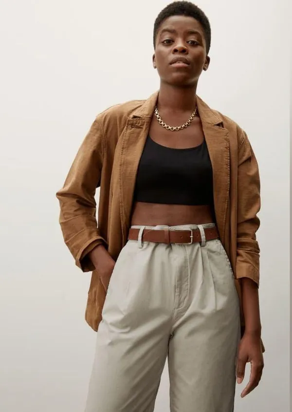 EVERLANE straight pleated hi-rise chino. Size 10. Sandstone EUC - Image 3
