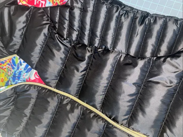 Lilly Pulitzer Black Quilted Down Puffer Vest - Image 8