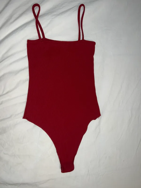 Brandy Melville Bodysuit Ribbed Deep Red - Image 2