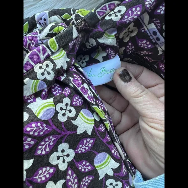 Vera Bradley Chic Quilted Floral Handbag - Image 9