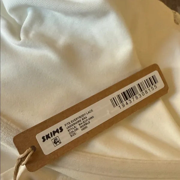 SKIMS FITS EVERYBODY LACE UNDERWIRE BRA marble 46DD NWT #B5 - Image 3