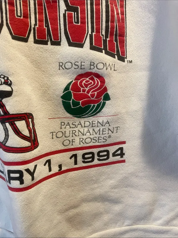 1994 Wisconsin Badgers 🦡 Sweatshirt with Gold KTC Tag Rose Bowl - Image 5
