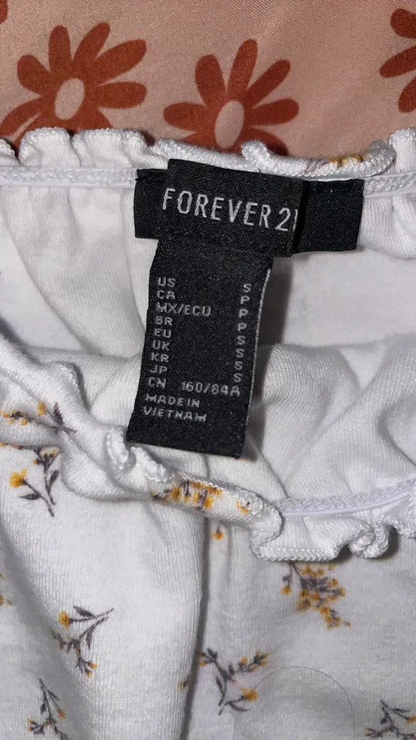 Small Forever 21 Top Crop - Image 2