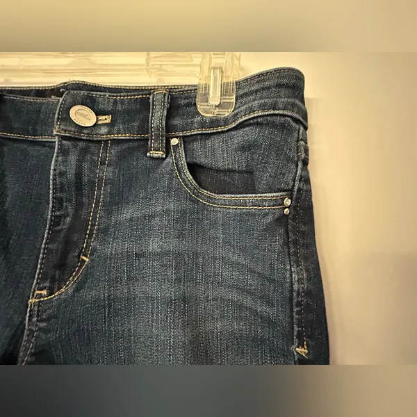 White House Black Market Women's Dark Blue Capri Jeans SZ 8 - Image 4