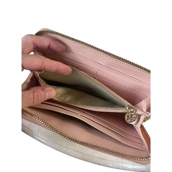 Tory Burch Robinson wallet - pink rose Leather Continental Zip Around Wallet -se - Image 8