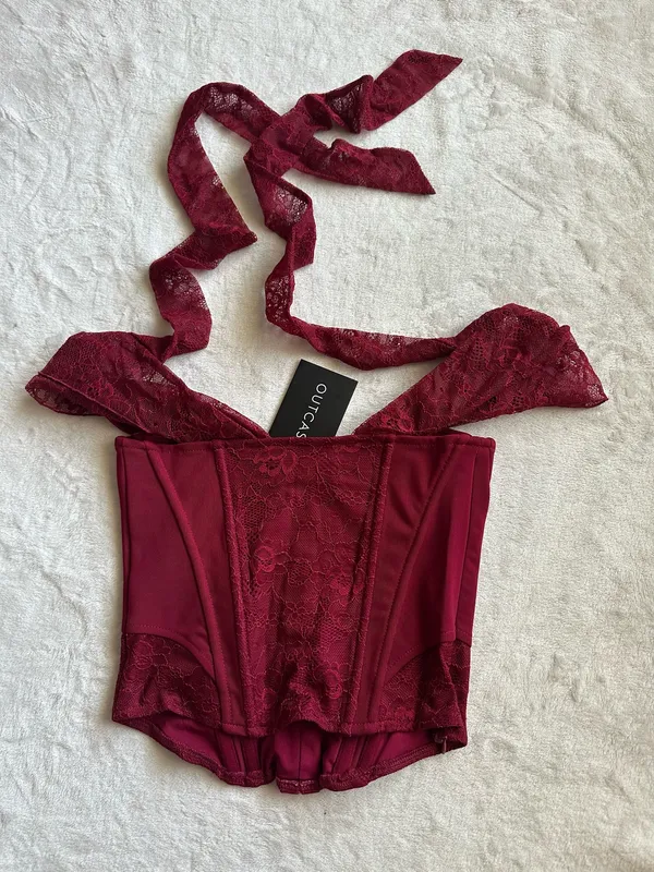Outcast Clothing Philippa Top Deep Red - Image 9