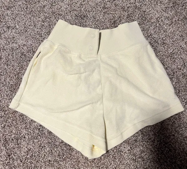 Nike Cream  Cloth Shorts - Image 6