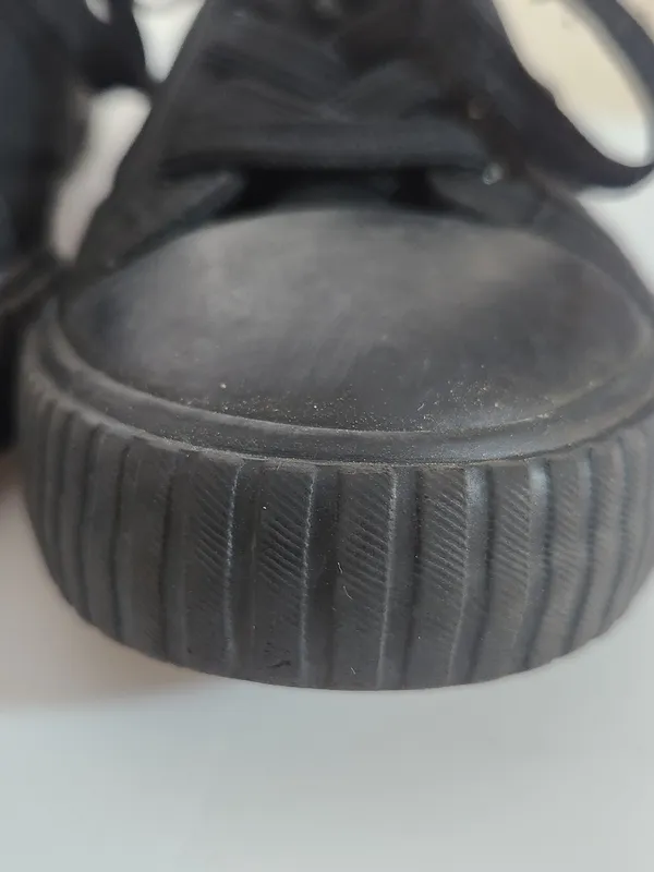 Levi’s Womens Black Canvas Lace-Up Sneakers Size 9 - Image 2