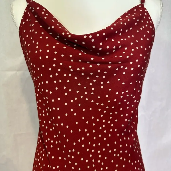 Chic Burgundy Polka Dot Mini Skirt Red Size 6 - Image 2