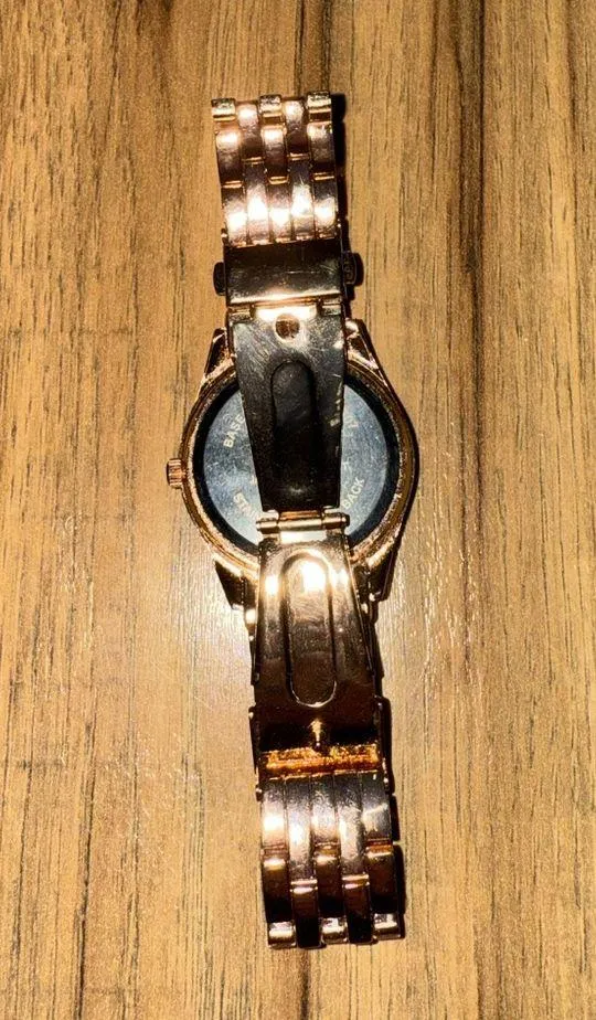 Rose gold watch - Image 3