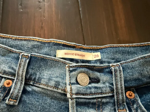 Levi’s Wedgie Straight 26 Jeans - Image 2