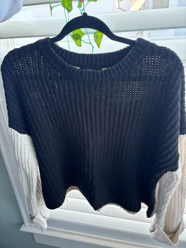 Forever 21 Knit Sweater - Image 3