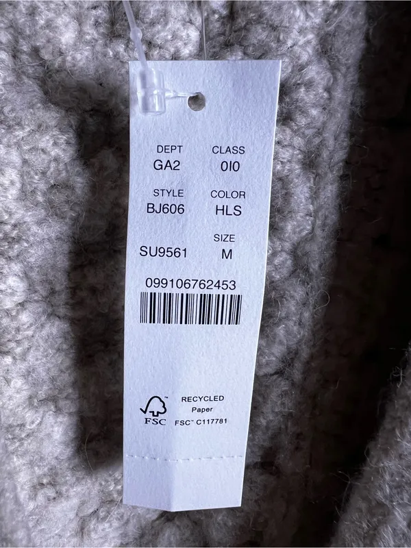 J. Crew Cable-Knit Merino Wool Alpaca Blend Cardigan Sweater Off White. Medium - Image 11