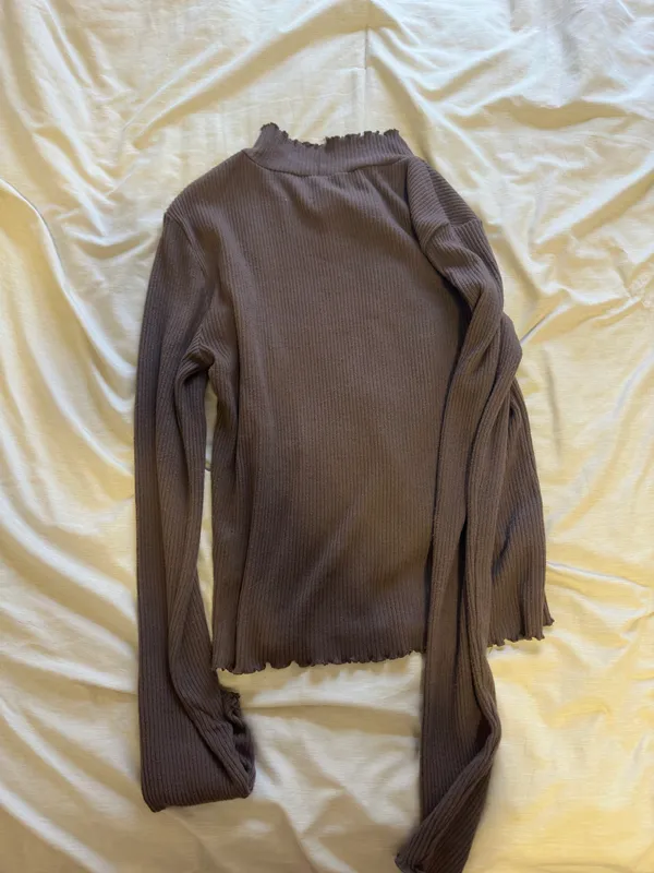 Long Sleeve - Image 2