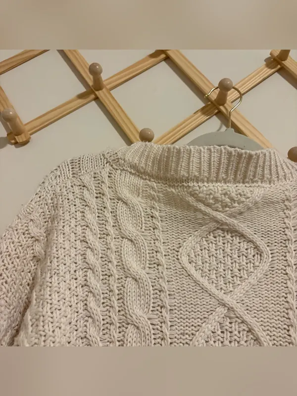 Taylor Swift The Red Era Cable Knit Cardigan size XS/S - Image 11