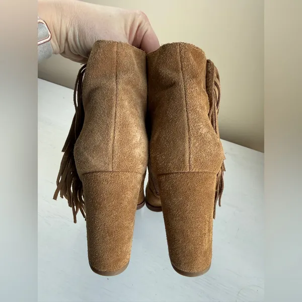 Via Spiga Niurka Dark Natural Suede Fringe Bock Heel Booties Size 9.5 M - Image 3