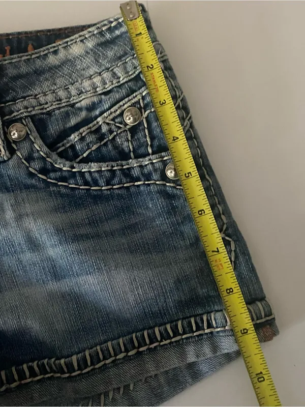 Rock Revival Womens Blue Jean Embroidered Denim Shorts Size 25 Amy Short zebra - Image 3