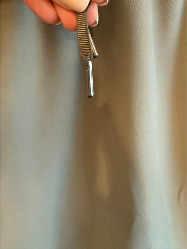 Lululemon On the Fly women’s skirt size XS grey sage - Image 4