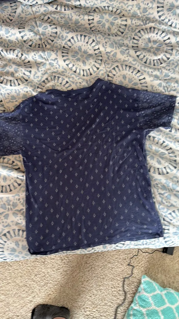 American Eagle Patterned Top - Image 3