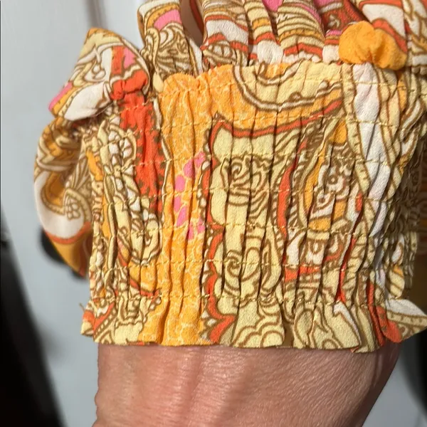 Vici M NWOT Yellow and Orange Paisley Button-Up Shirt - Image 5