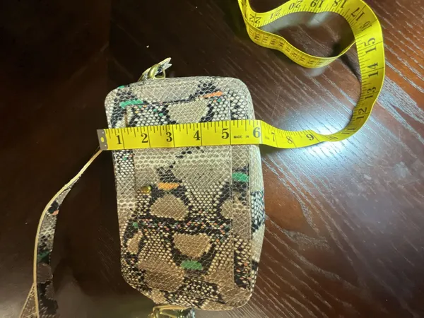 Madewell The Transport Camera Bag in Multicolor Snake-Embossed Leather - Image 10