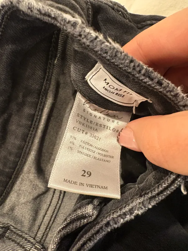KanCan Mom Fit Jeans Size 29 - Image 4
