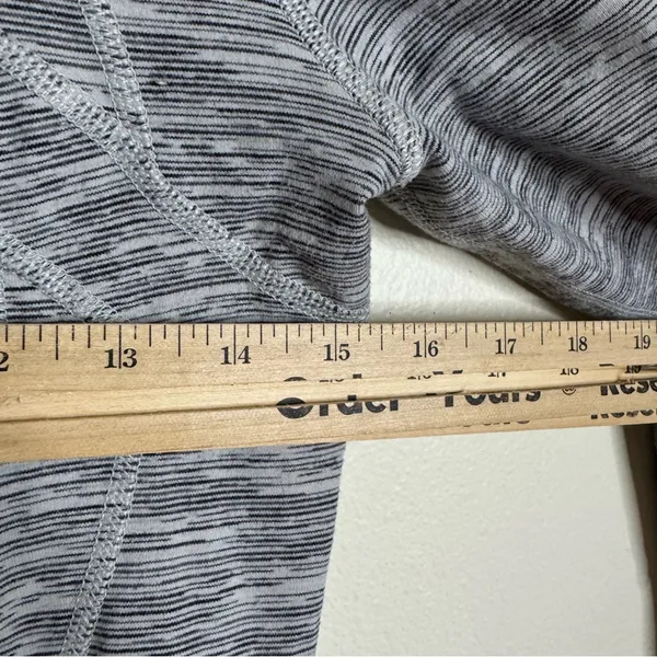 Lululemon ladies athletic wear Gray Full-Zip define Jacket SZ 4 gym working‎ out - Image 7