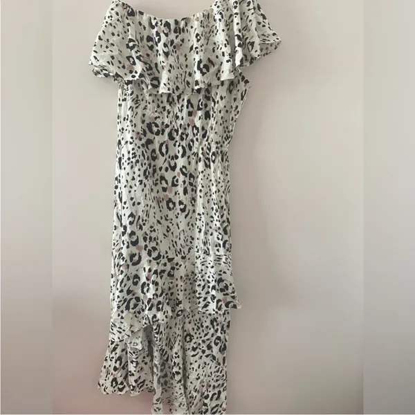 Petal & Pup White Dress Adette Midi Dress‎ Animal Print One Shoulder Size 6 - Image 4