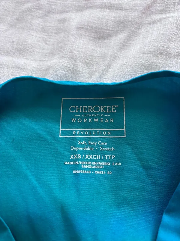 Cherokee Scrubs - Image 3