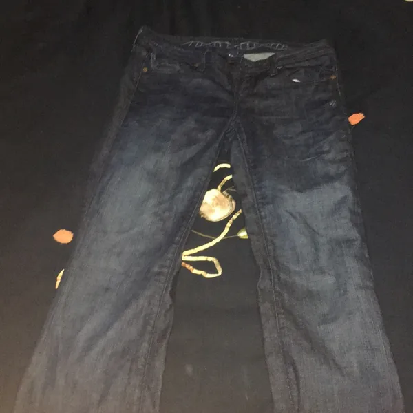 Dark colored flare jeans - Image 4