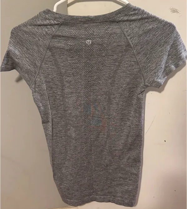 Lululemon Swiftly Tech Short Sleeve 2.0 - Image 2