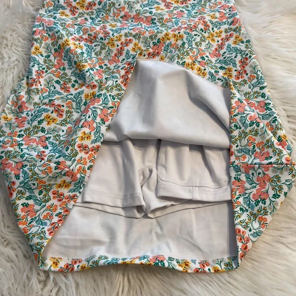 J. Crew Multicolor Floral Dress with shorts under it size XS brand new - Image 8
