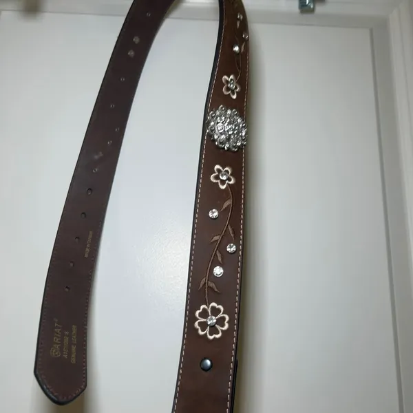 Ariat Womens Brown Leather Floral Embroidered Rhinestone Belt Strap S Western - Image 2