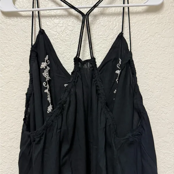 NWT O’NEILL Black Camisole with White Embroidery - Image 6