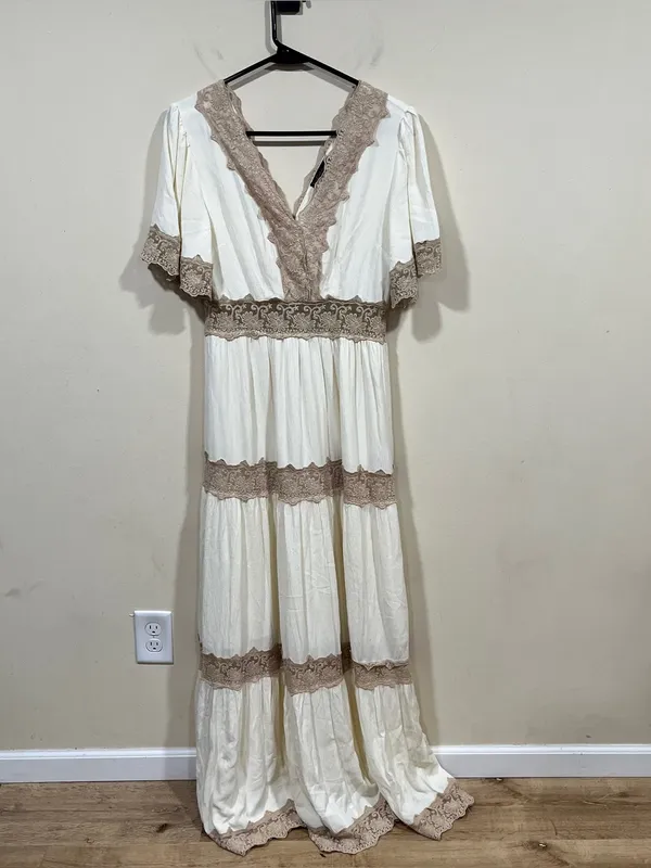 Wishlist apparel ocean Gown ivory bohemian maxi dress featuring a V-necklin S - Image 2