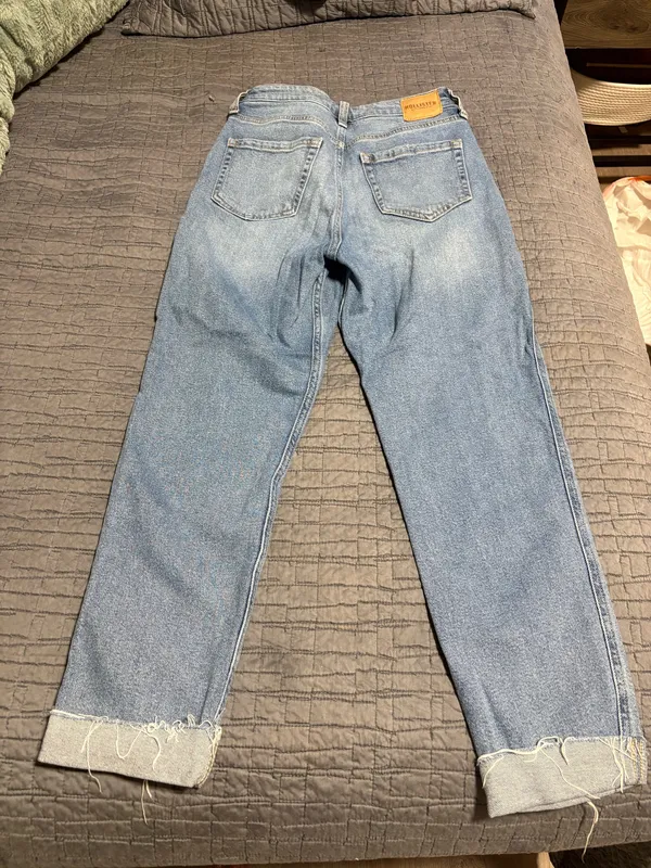 Hollister Jeans Mom High-Rise - Image 2