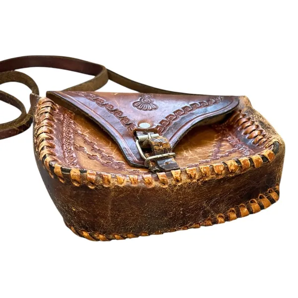 Vintage brown Tooled Leather Crossbody Bag boho retro western purse handcrafted - Image 2