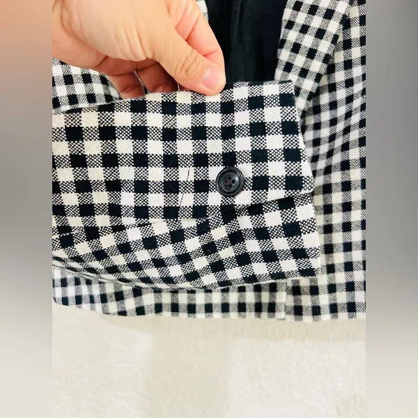 ZARA BLACK SINGLE BREASTED LAPEL COLLAR GINGHAM CROPPED BLAZER SIZE Med - Image 5