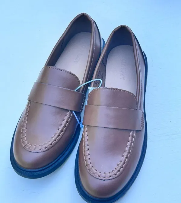 Old Navy Women's Low Heel Preppy Style Classic Cognac Modern Penny Loafer Sz 7 - Image 4
