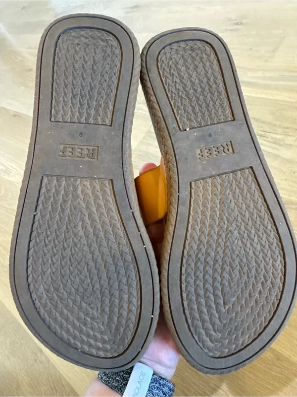 Reef Cushion Sol women's sandals natural size 9 - Image 6