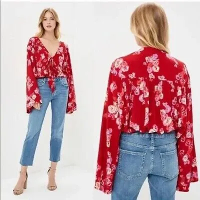 Free People red Forties feels bell sleeve floral Vneck bodysuit - Image 5