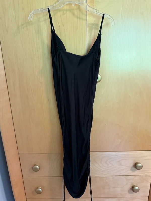 Aritzia Wilfred Black dress with cinched sides - Image 7