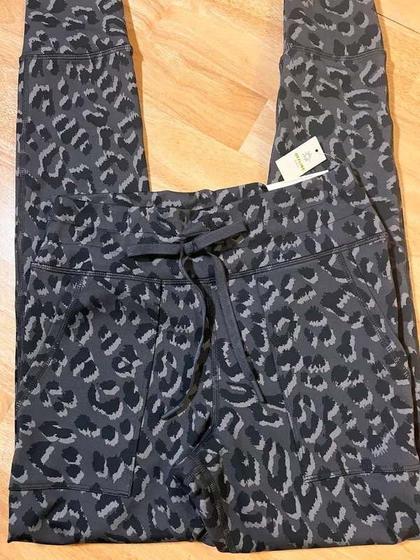 Aerie Large OFFLINE By Jacquard Peak Legging BNWTS $54.95 - Image 3