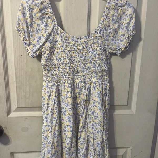 Hollister floral dress - Image 3