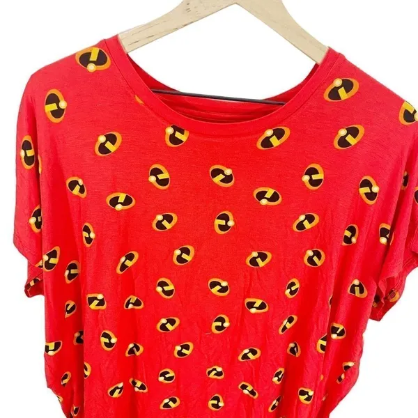 Disney Parks Authentic Womens Sz L Red Incredibles Print Short‎ Sleeved Shirt - Image 2