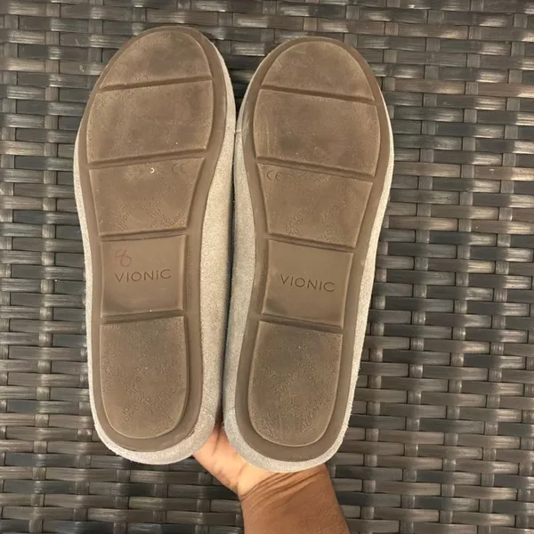 Vionic Debbie suede slip on loafers women’s size 7.5 - Image 5