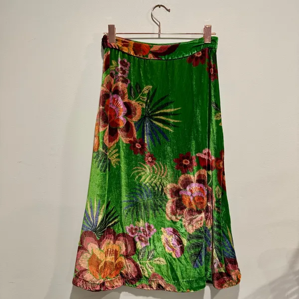 FARM Rio Green Silk Blend Velvet Tropical Floral Midi Skirt Small - Image 5