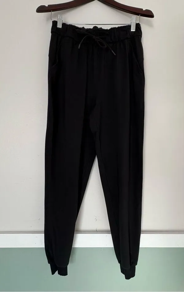 Lululemon Keep Moving Jogger black size 6 - Image 3