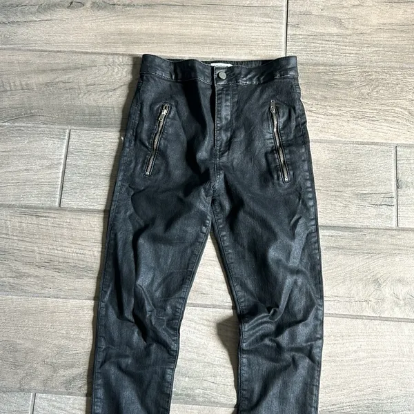 Zara woman coated black pants - Image 2